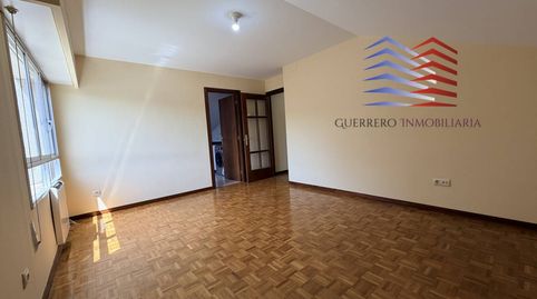 Foto 3 de Apartament de lloguer a Calle Tangaraño, Barbadás, Ourense