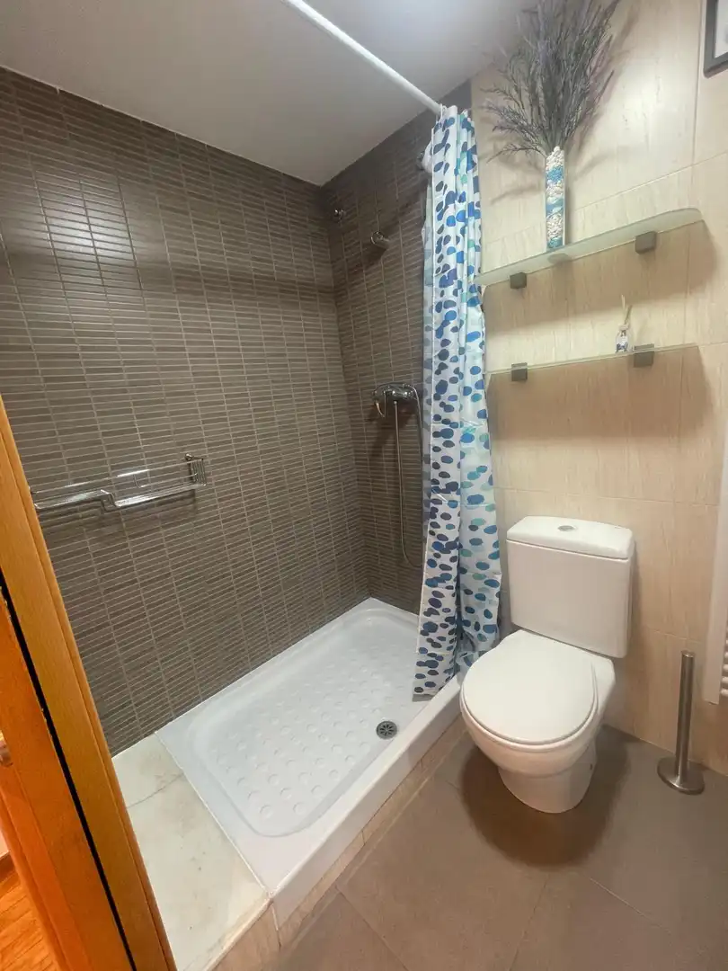 Baño de Piso en venta en Rubí con Aire acondicionado, Calefacción y Balcón
