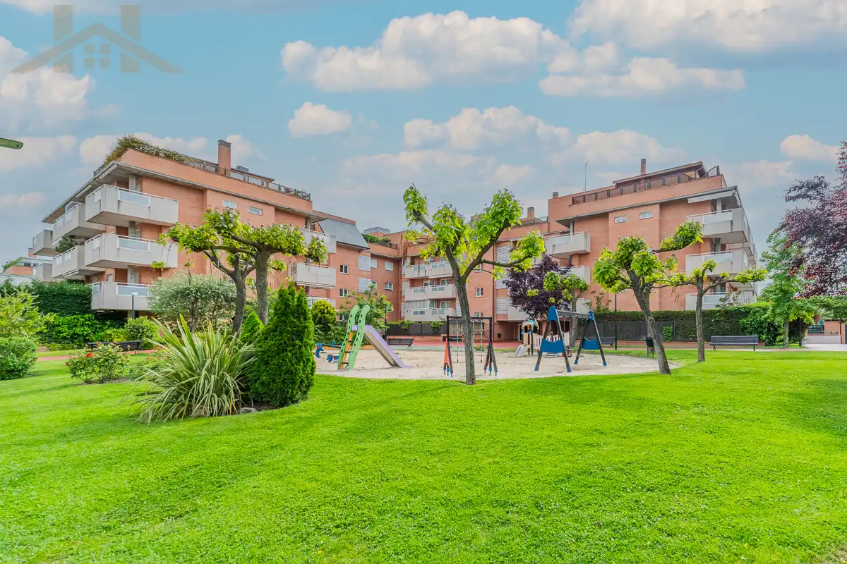 Pis amb piscina en venda a Calle Murillo, imagen 31