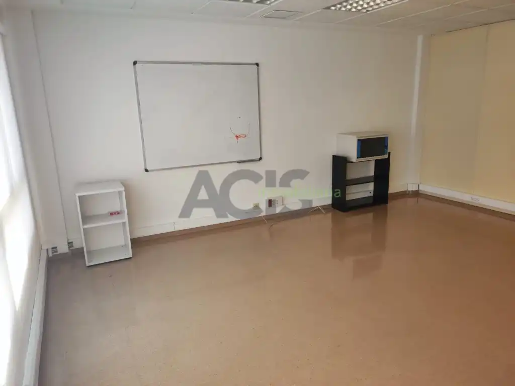 Oficina de alquiler en Almussafes