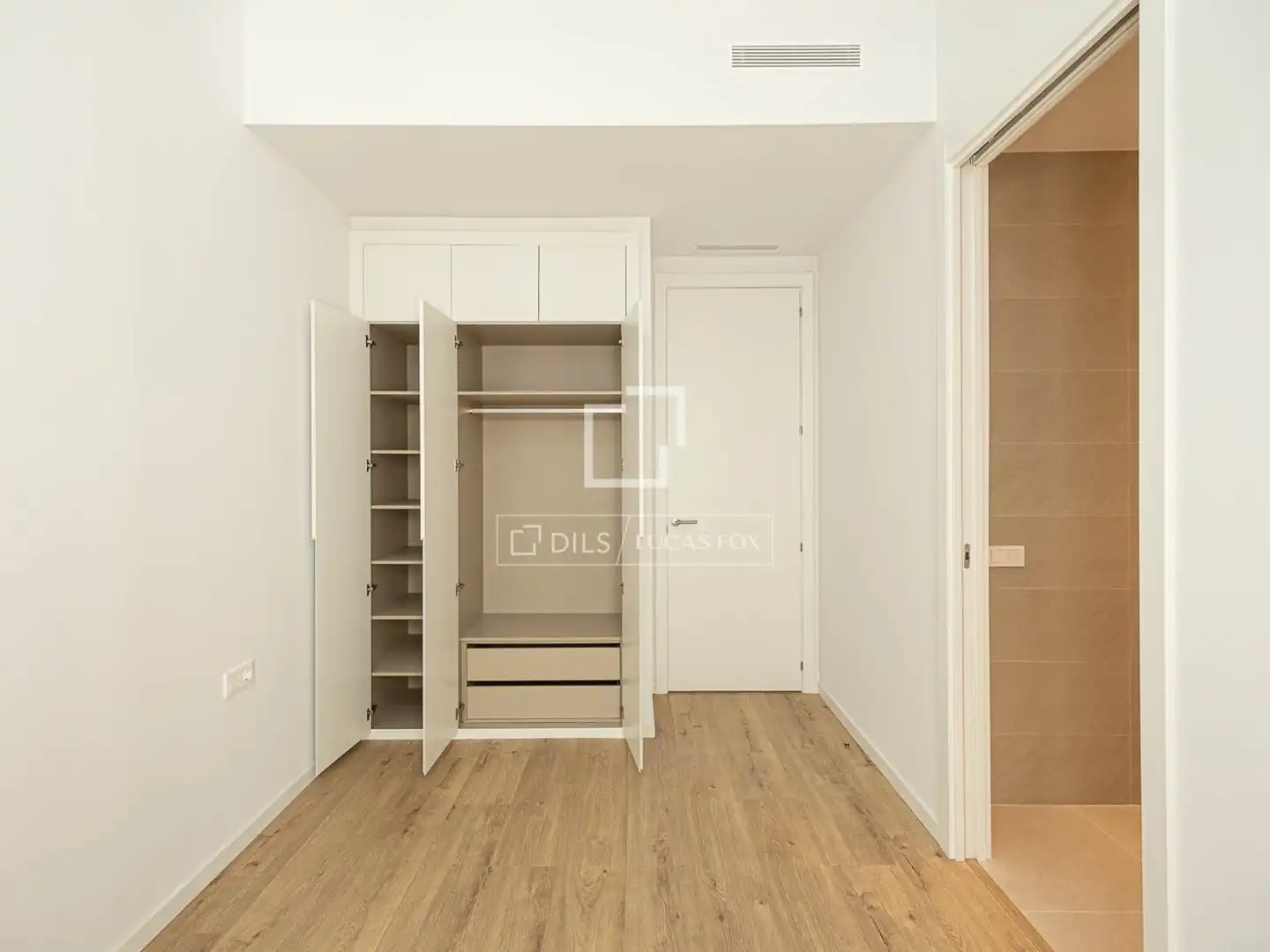 Habitación de Piso en venta en Barcelona con Aire acondicionado, Calefacción y Terraza