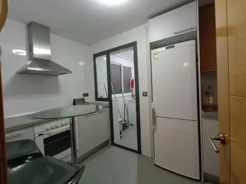 Cuina de Pis per a compartir en Málaga amb Aire condicionat, Calefacció i Parquet