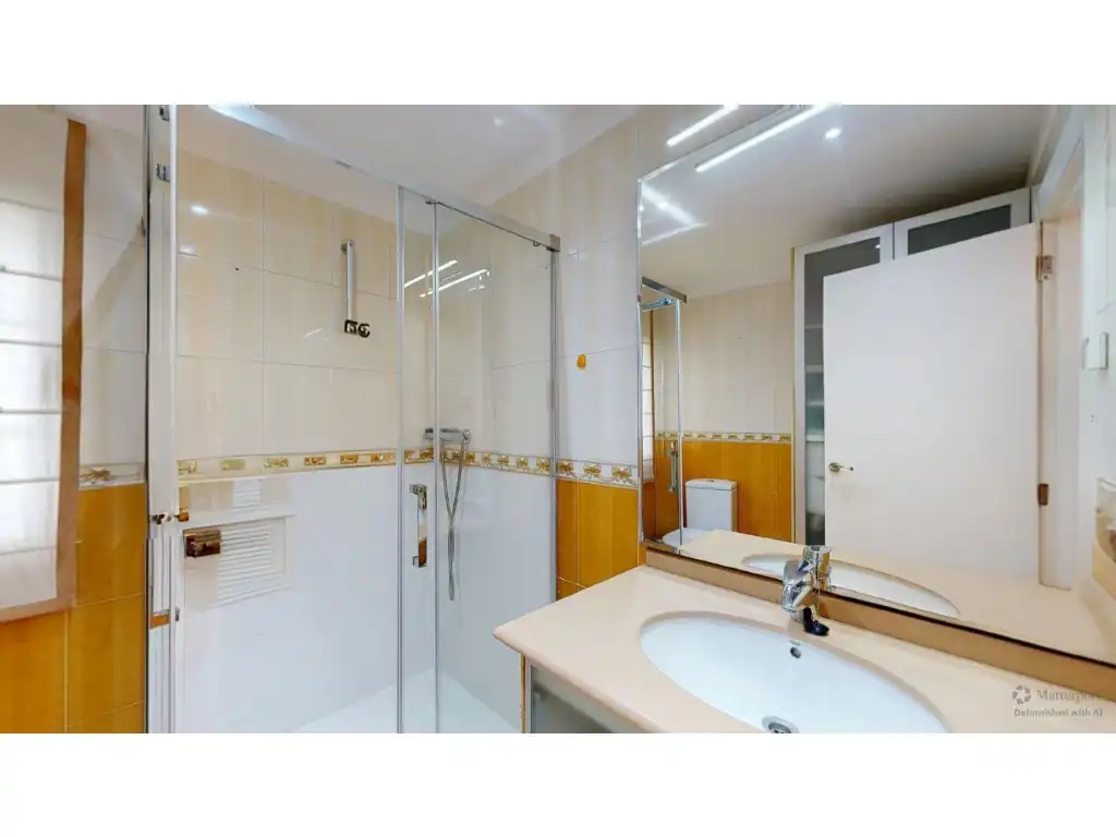 Bathroom of Houses for sale in L'Eliana  with Private garden, Terrace and Storage room
