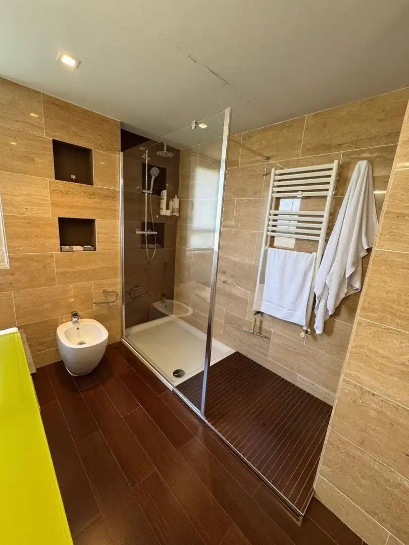 Badezimmer von Wohnung zur Miete in Alicante / Alacant mit Klimaanlage, Heizung und Terrasse