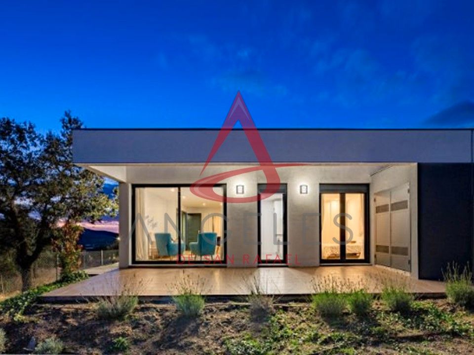 Exterior view of Single-family semi-detached for sale in Vegas de Matute  with Heating, Private garden and Oven