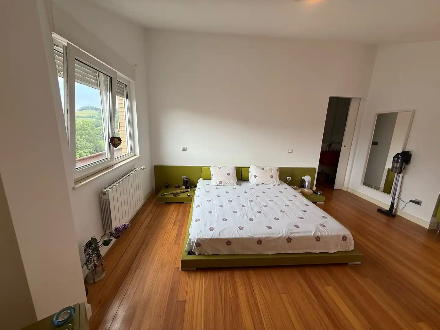 Bedroom of Attic for sale in Entrambasaguas  with Heating, Parquet flooring and Terrace