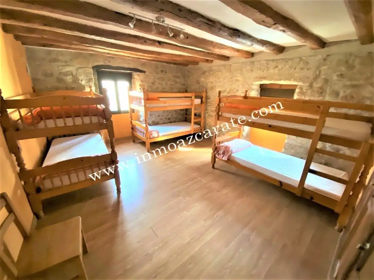 Habitación de Edificio en venta en Valle de Yerri / Deierri