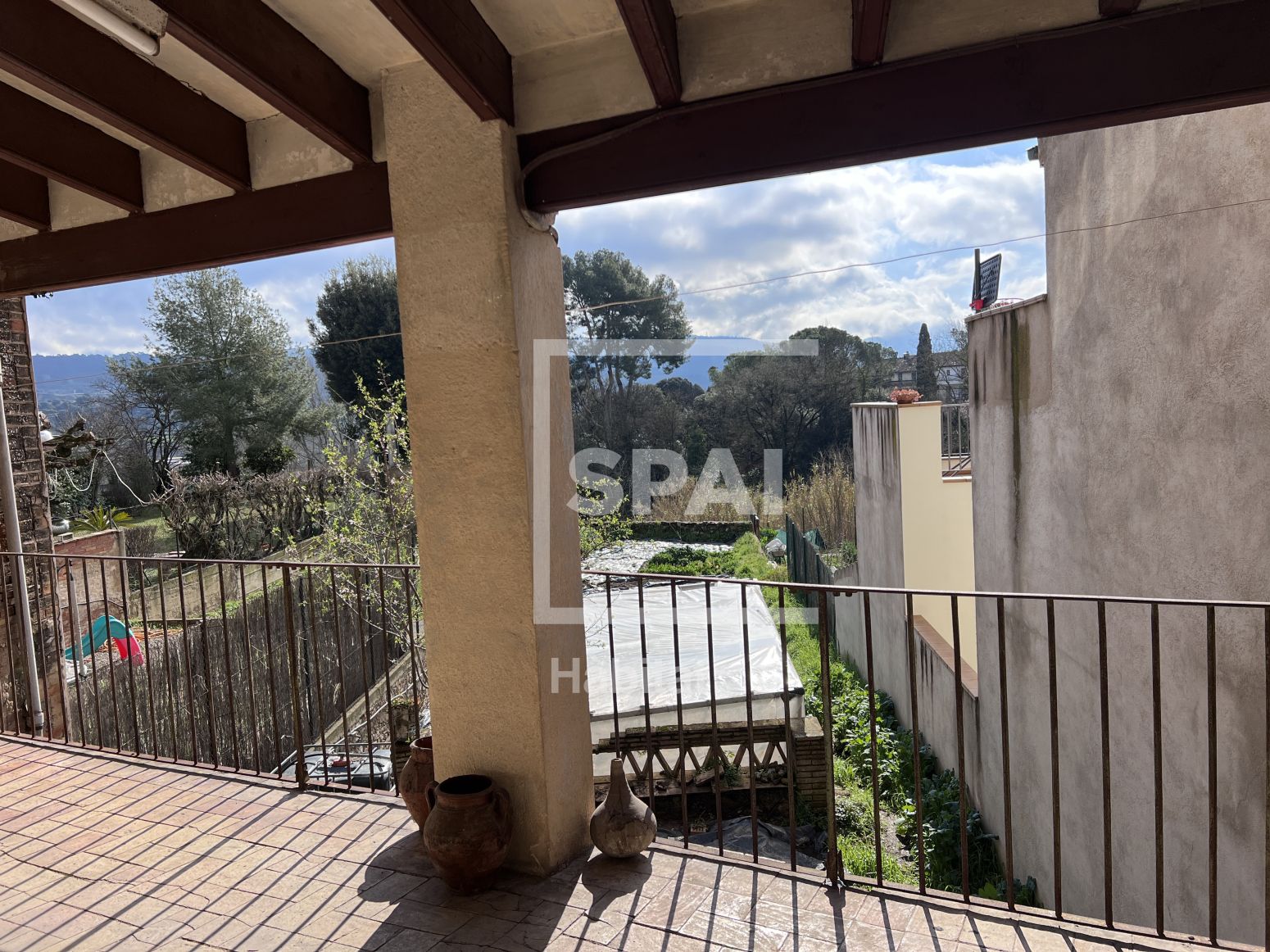 Vista exterior de Casa adosada en venda en Centelles amb Terrassa i Balcó
