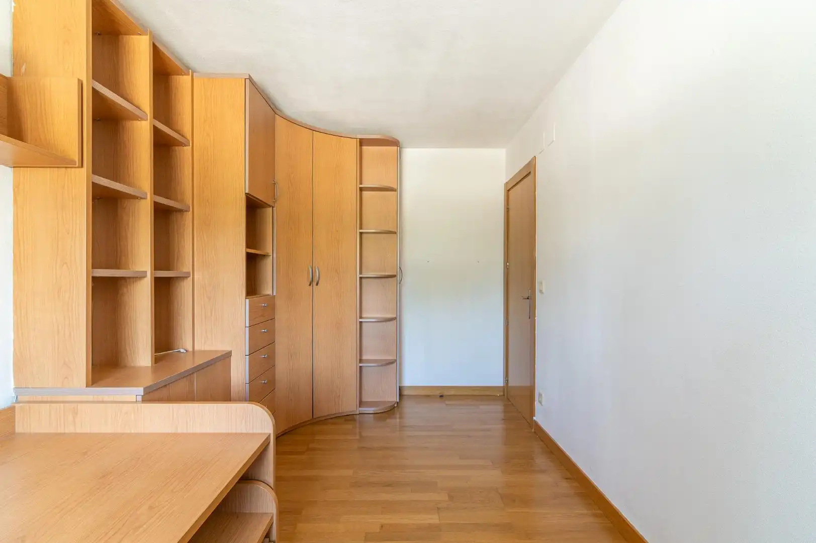 Flat for sale in Calle del Lago, Mendillorri