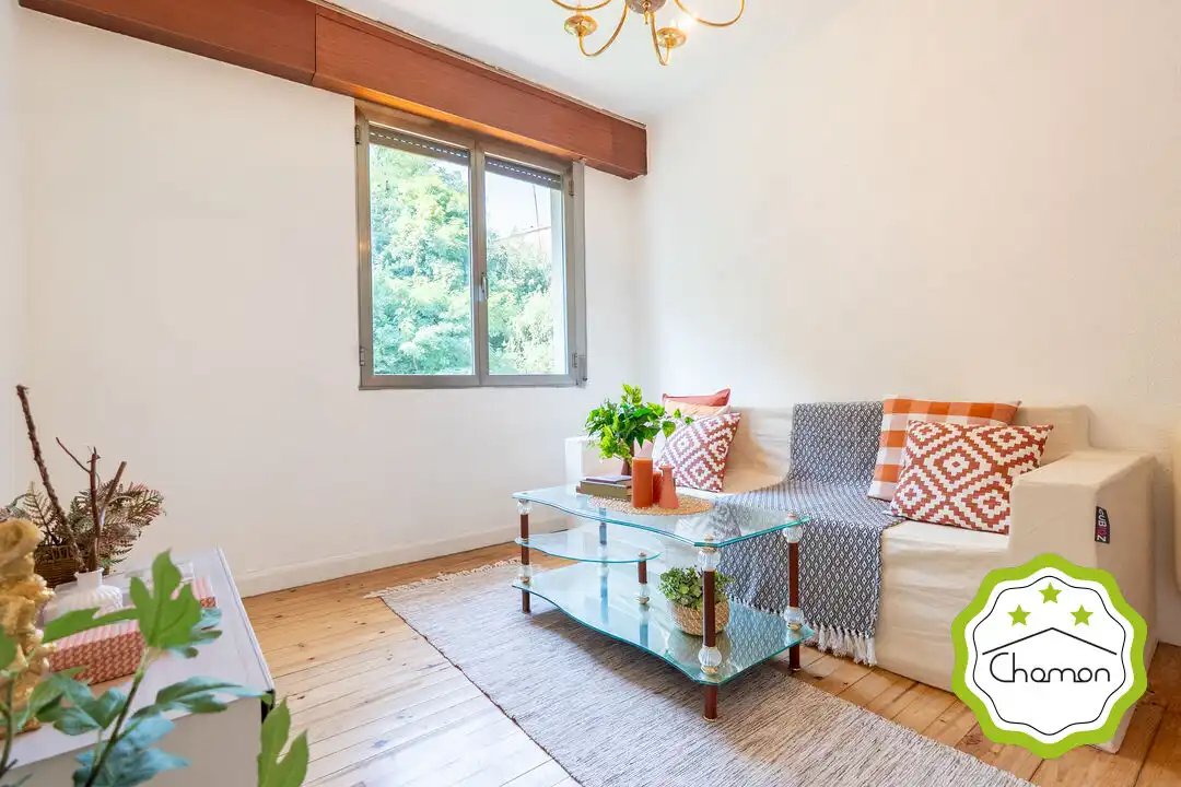 Sala de estar de Piso en venta en Bilbao  con Calefacción y Balcón