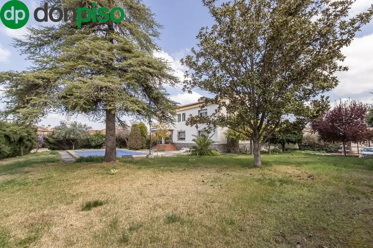 House with pool for sale in Calle GERANEO, imagen 3