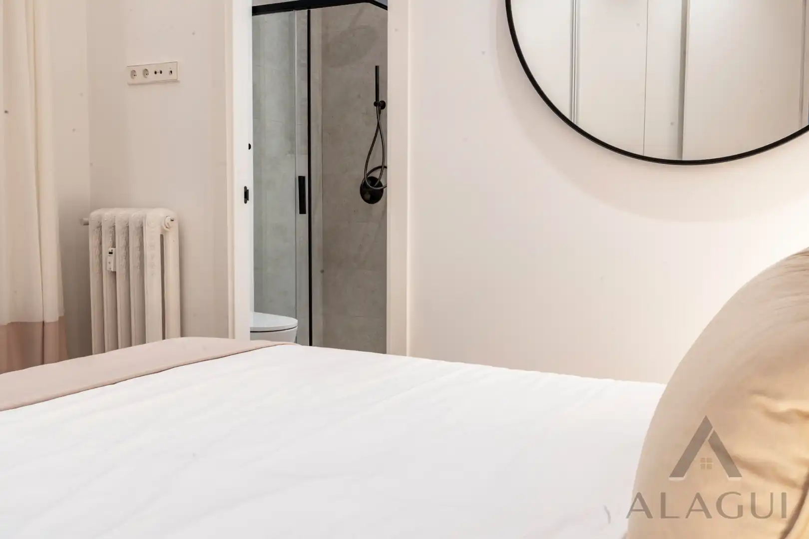 Schlafzimmer von Wohnung zum Verkauf in Madrid mit Klimaanlage, Heizung und Möbliert