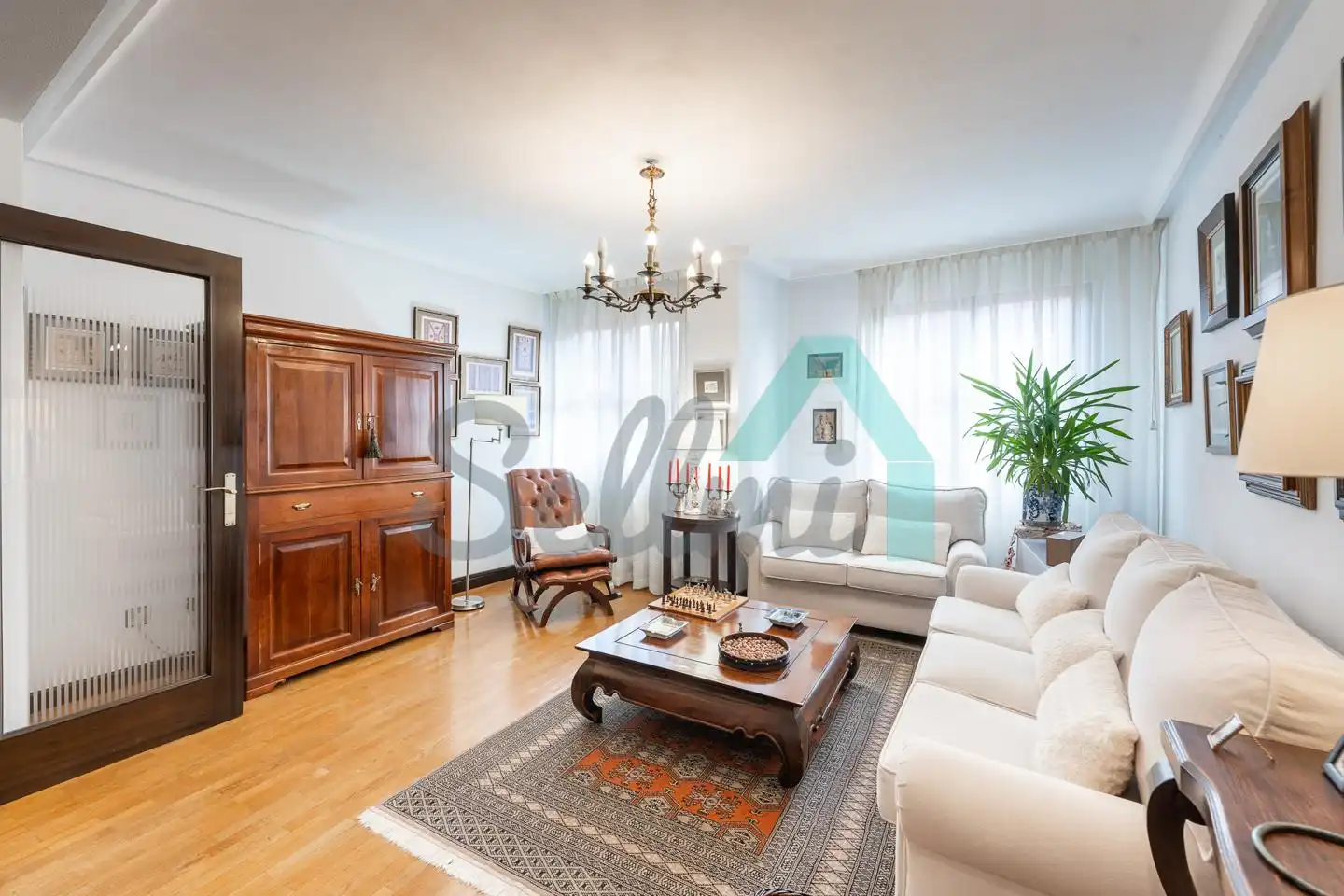 Wohnzimmer von Maisonette zum Verkauf in Oviedo  mit Heizung, Parkett und Terrasse