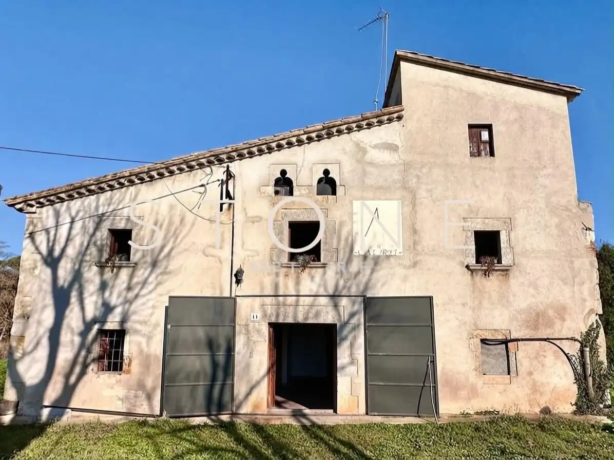 Casa con jardín en venta en Caldes de Malavella