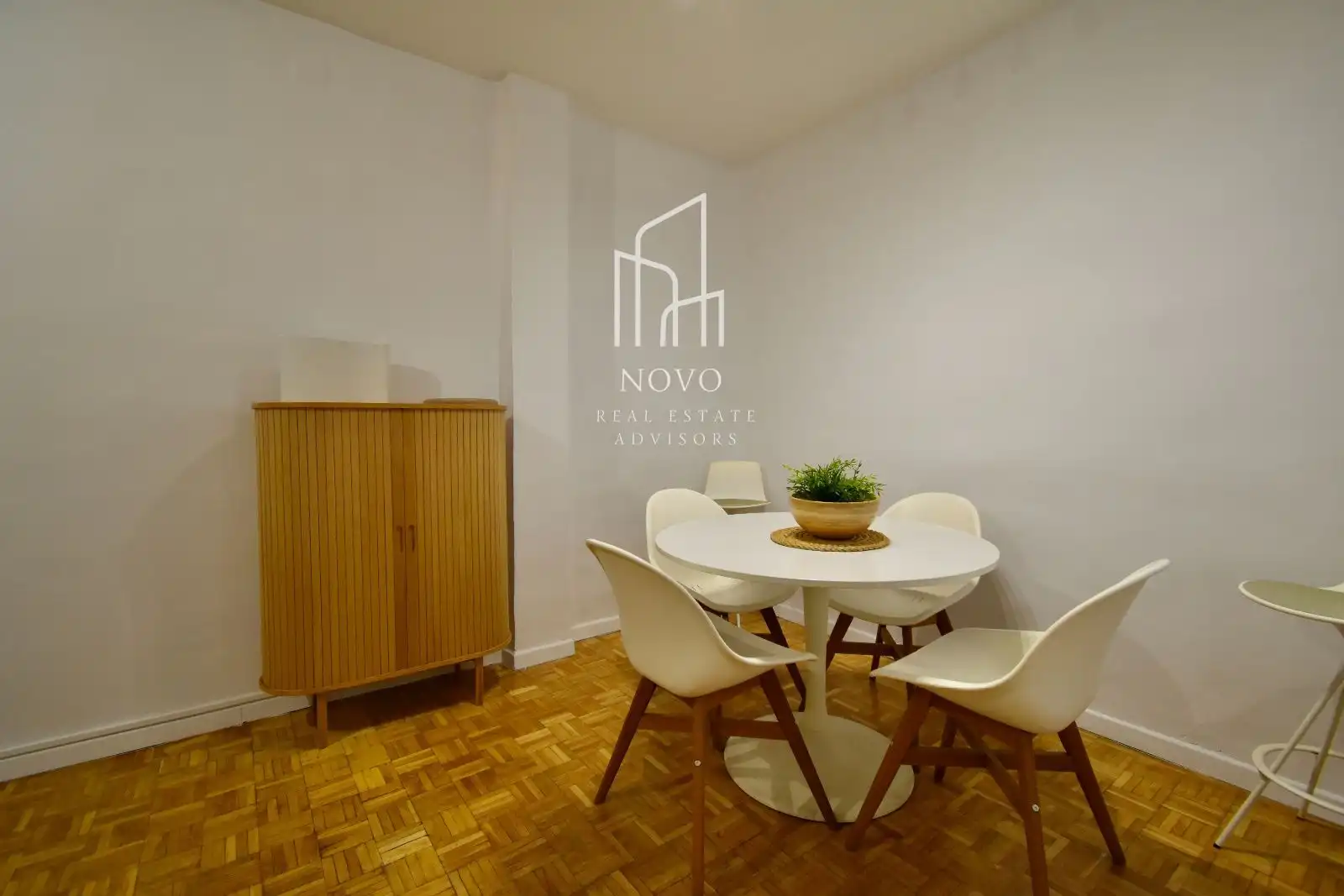 Comedor de Piso de alquiler en Madrid con Aire acondicionado, Calefacción y Amueblado