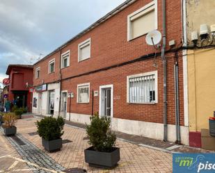 Vista exterior de Casa o xalet en venda en Viana de Cega amb Terrassa