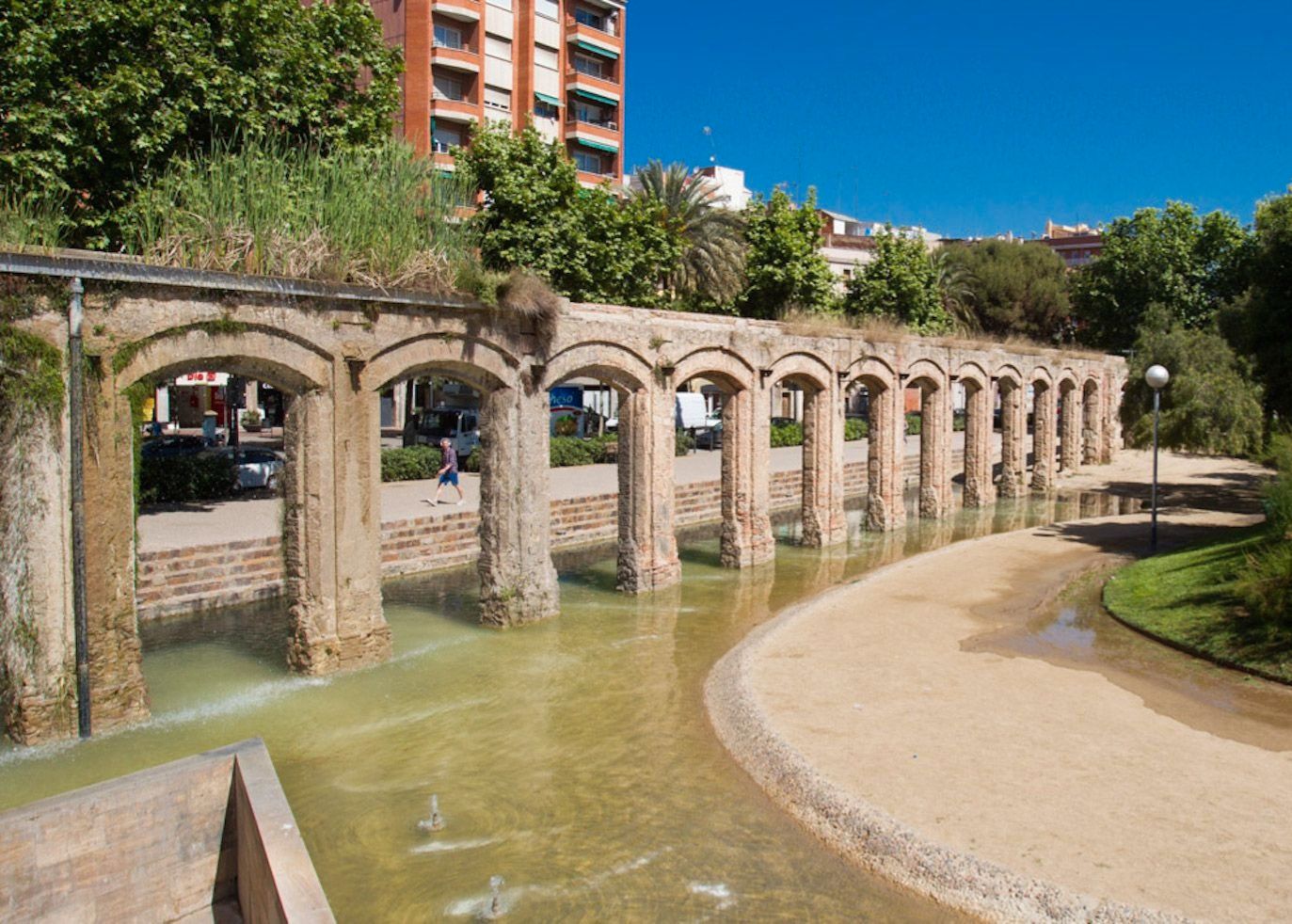 Exterior view of Duplex for sale in  Barcelona Capital  with Heating, Terrace and Alarm