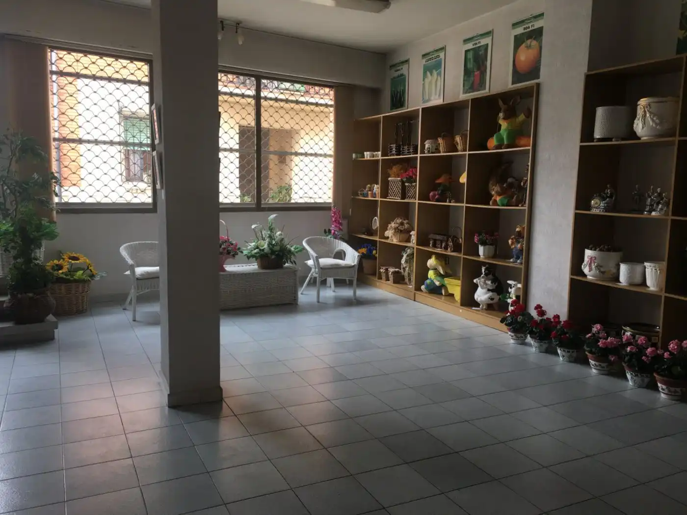 Local en venta en Mozoncillo