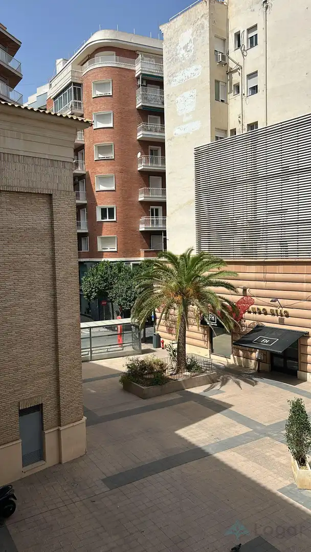 Exterior view of Flat for rent in Murcia  with Air Conditioner, Heating and Parquet flooring