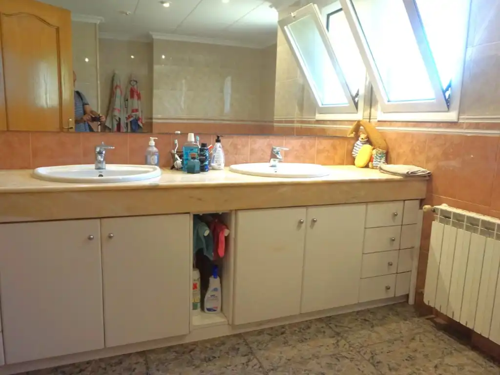 Bathroom of Houses for sale in Pineda de Mar