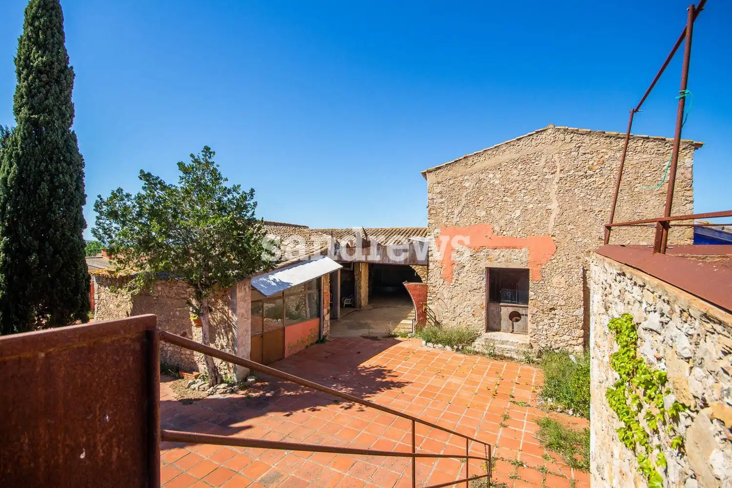Außenansicht von Country house zum Verkauf in L'Escala mit Privatgarten, Terrasse und Abstellraum