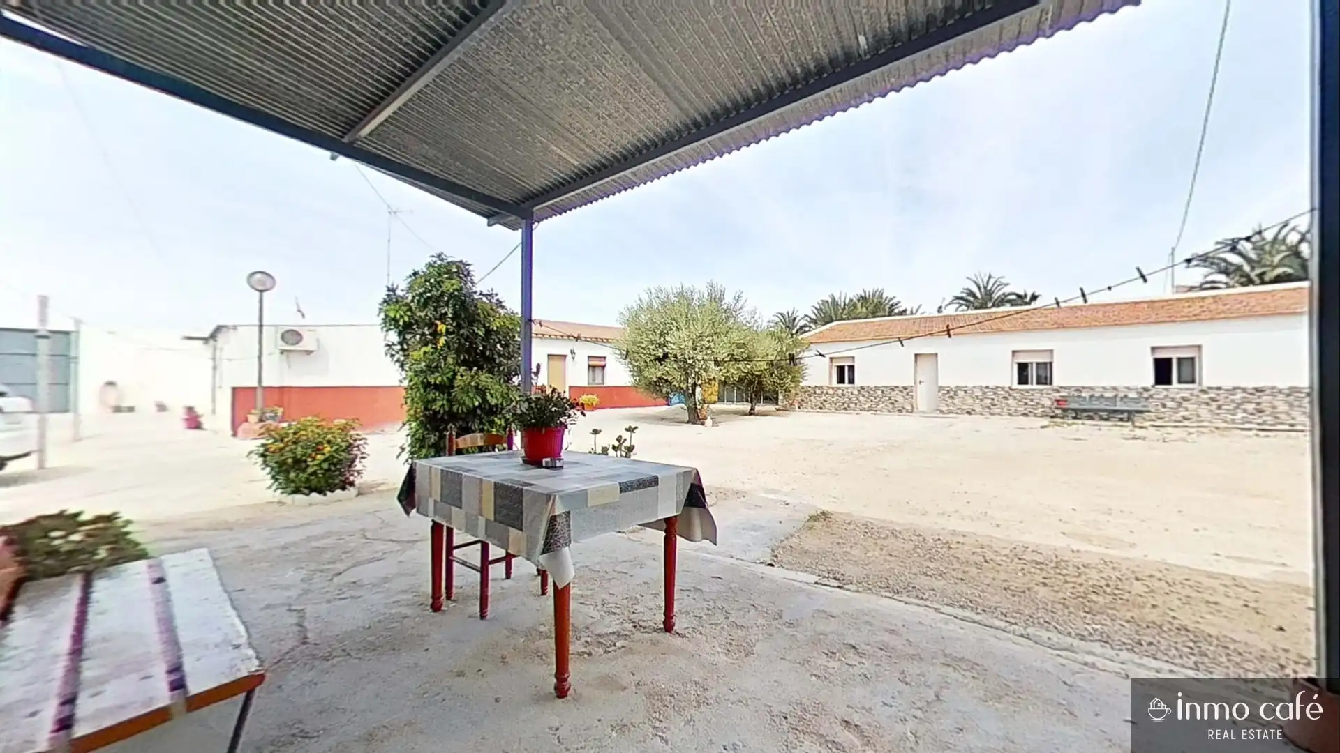 Terraza de Casa adosada en venta en Crevillent con Aire acondicionado