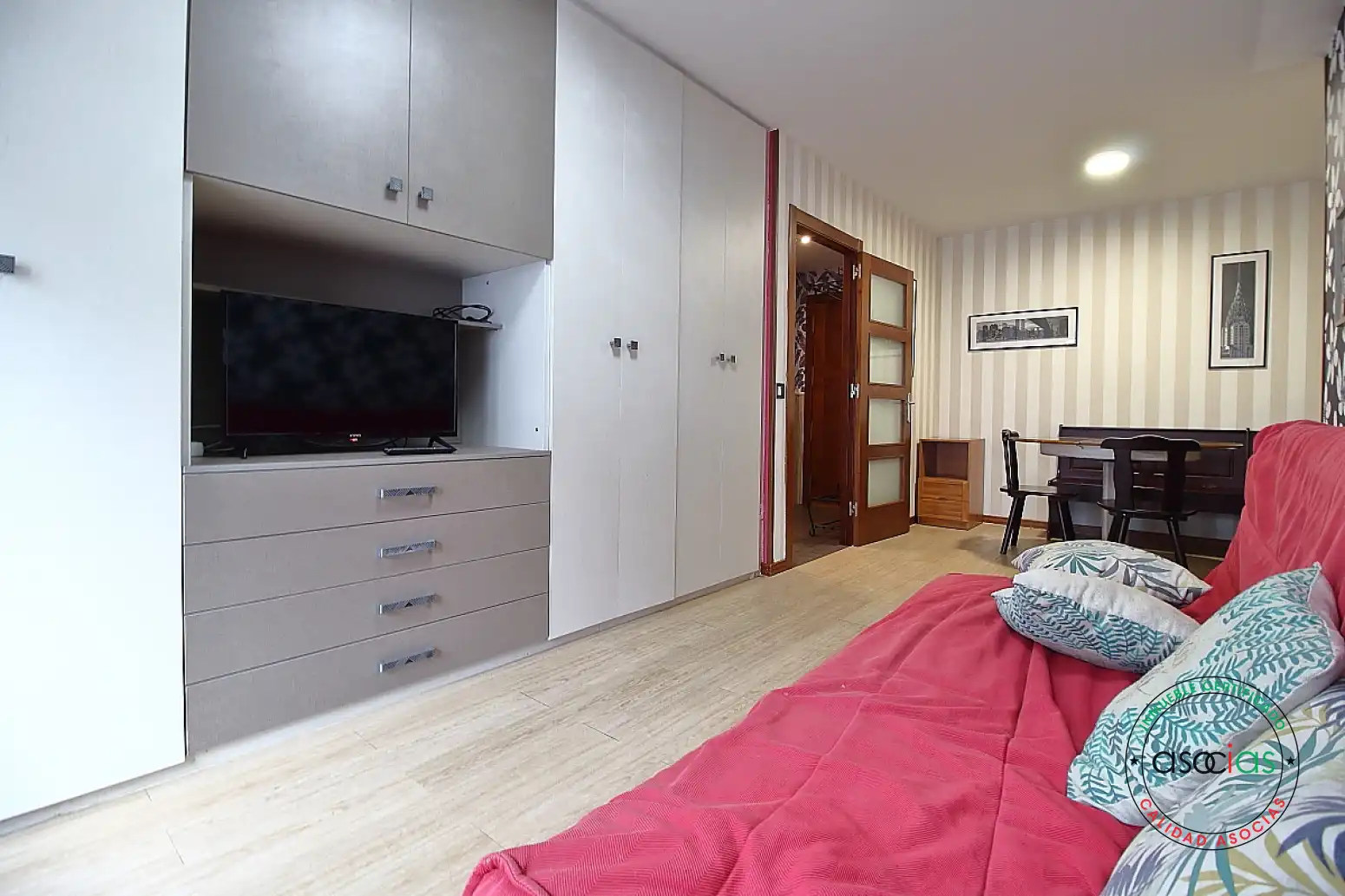 Dormitori de Pis en venda en Gijón  amb Calefacció i Traster