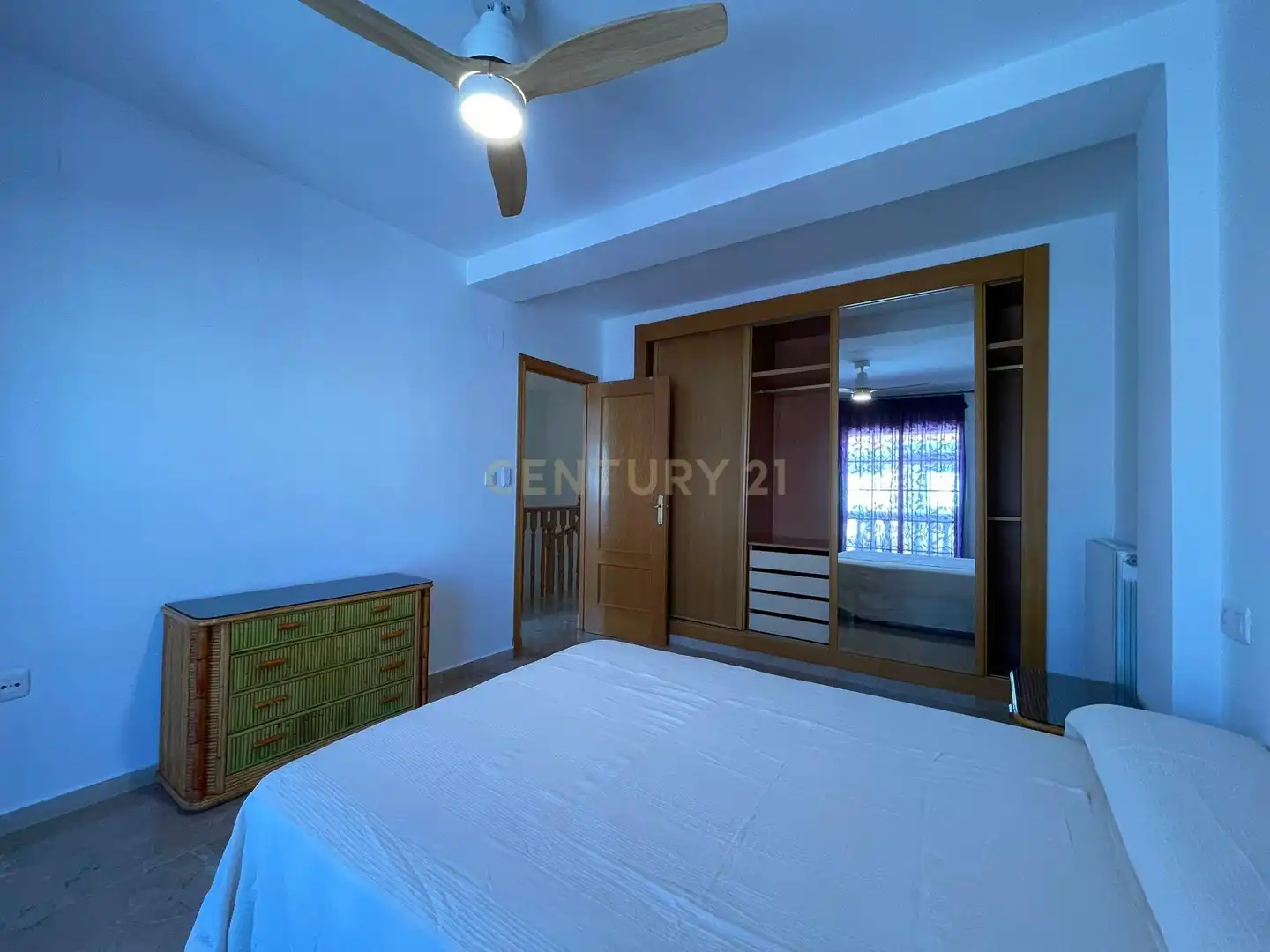 Bedroom of Houses for rent in Armilla  with Air Conditioner and Washing machine