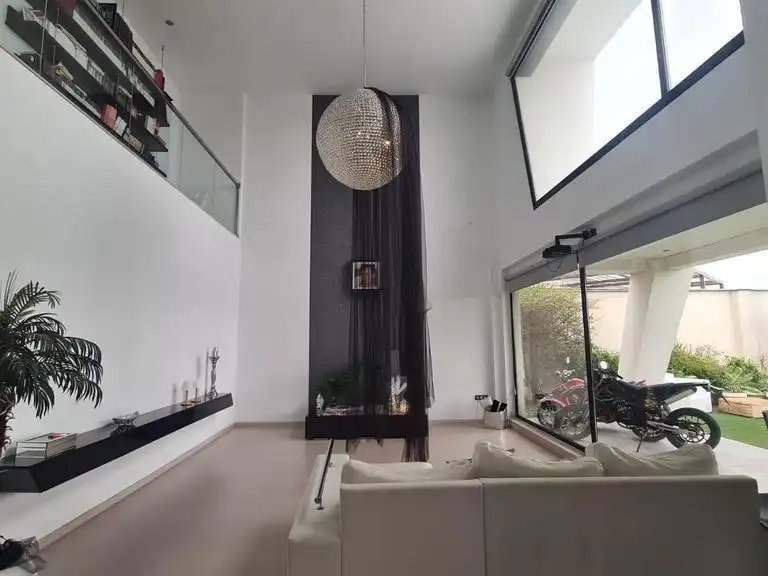 Casa con piscina in vendita a c./Polonia 2, imagen 4