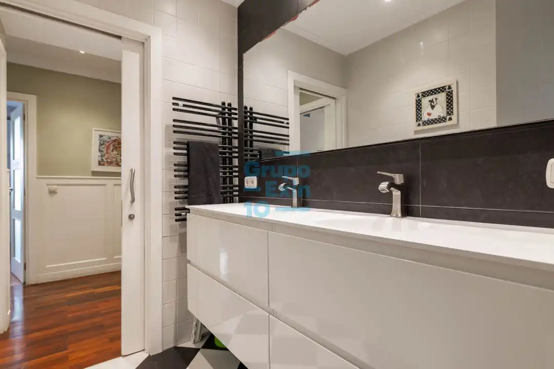 Baño de Piso en venta en Donostia - San Sebastián  con Calefacción