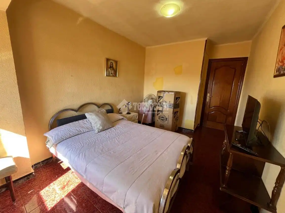 Piso con balcón en venta en Linarejos, imagen 13