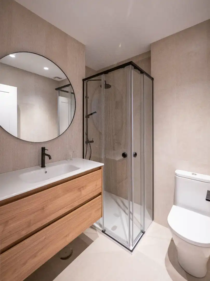 Baño de Piso en venta en Madrid con Aire acondicionado, Calefacción y Amueblado