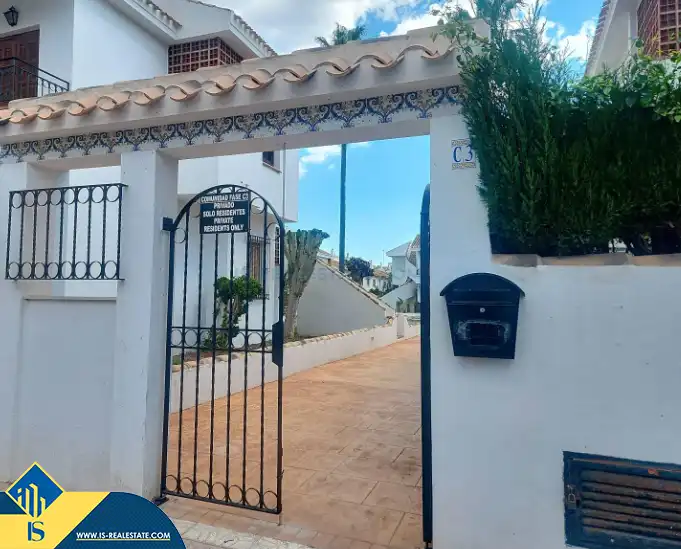 Casa o xalet en venda en Pilar de la Horadada amb Terrassa, Moblat i Piscina comunitària