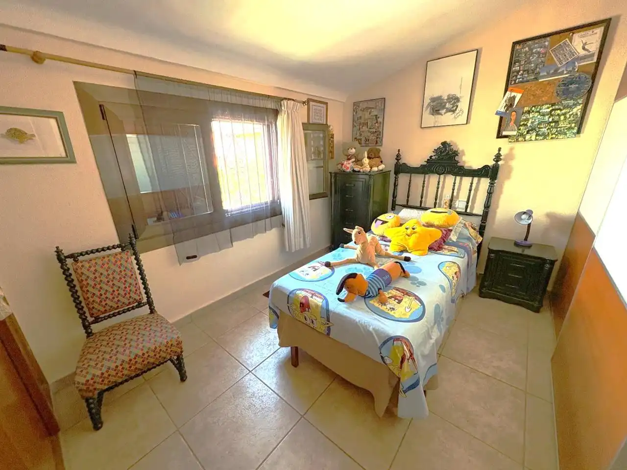 Dormitori de Casa adosada en venda en Benicasim / Benicàssim amb Aire condicionat, Jardí privat i Terrassa