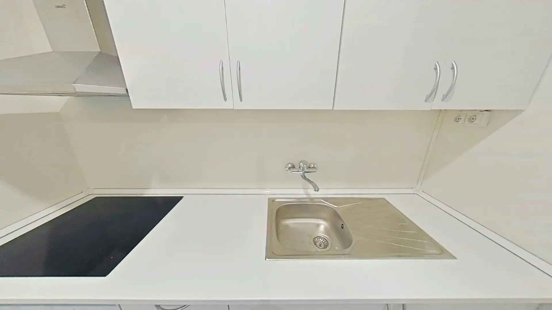 Flat for rent in Llefià
