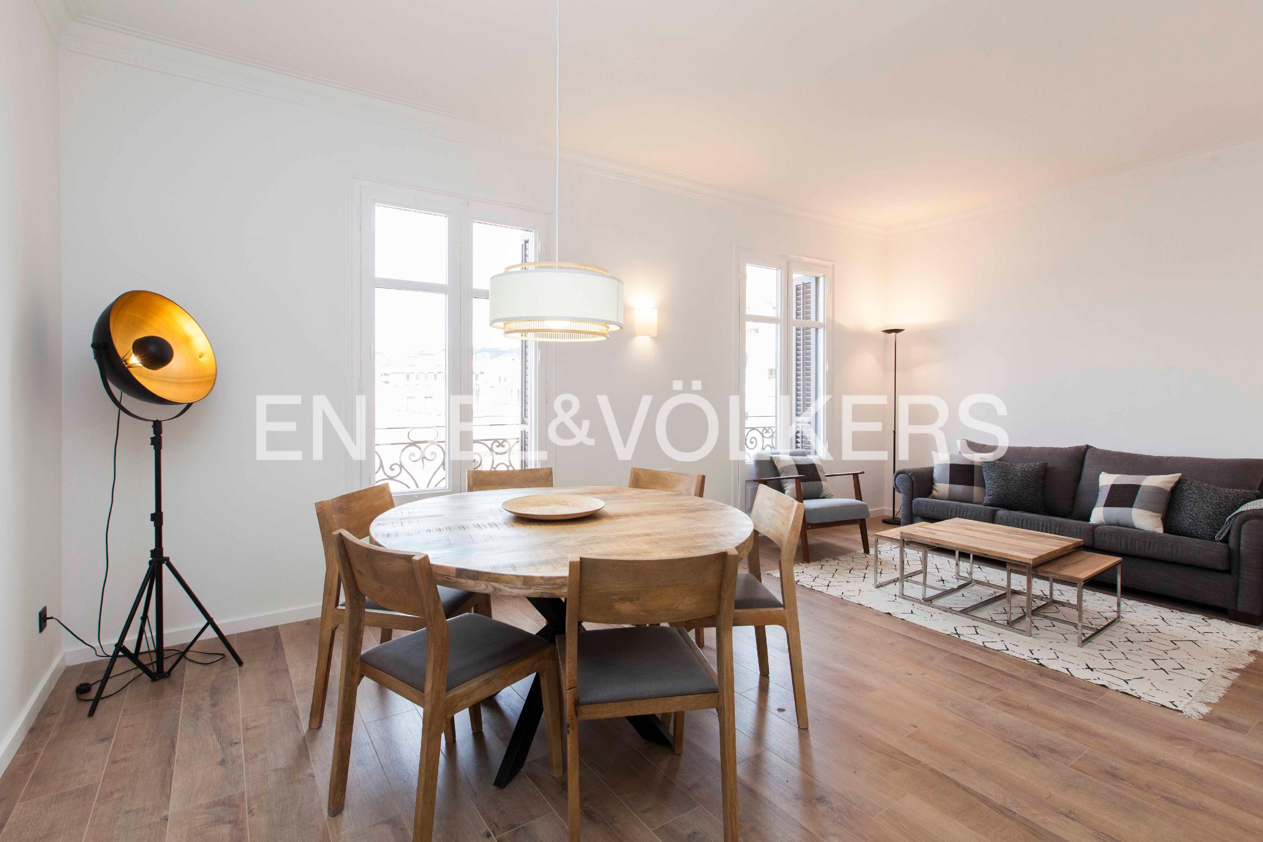 Vista exterior de Piso en venta en  Barcelona Capital con Aire acondicionado, Calefacción y Parquet