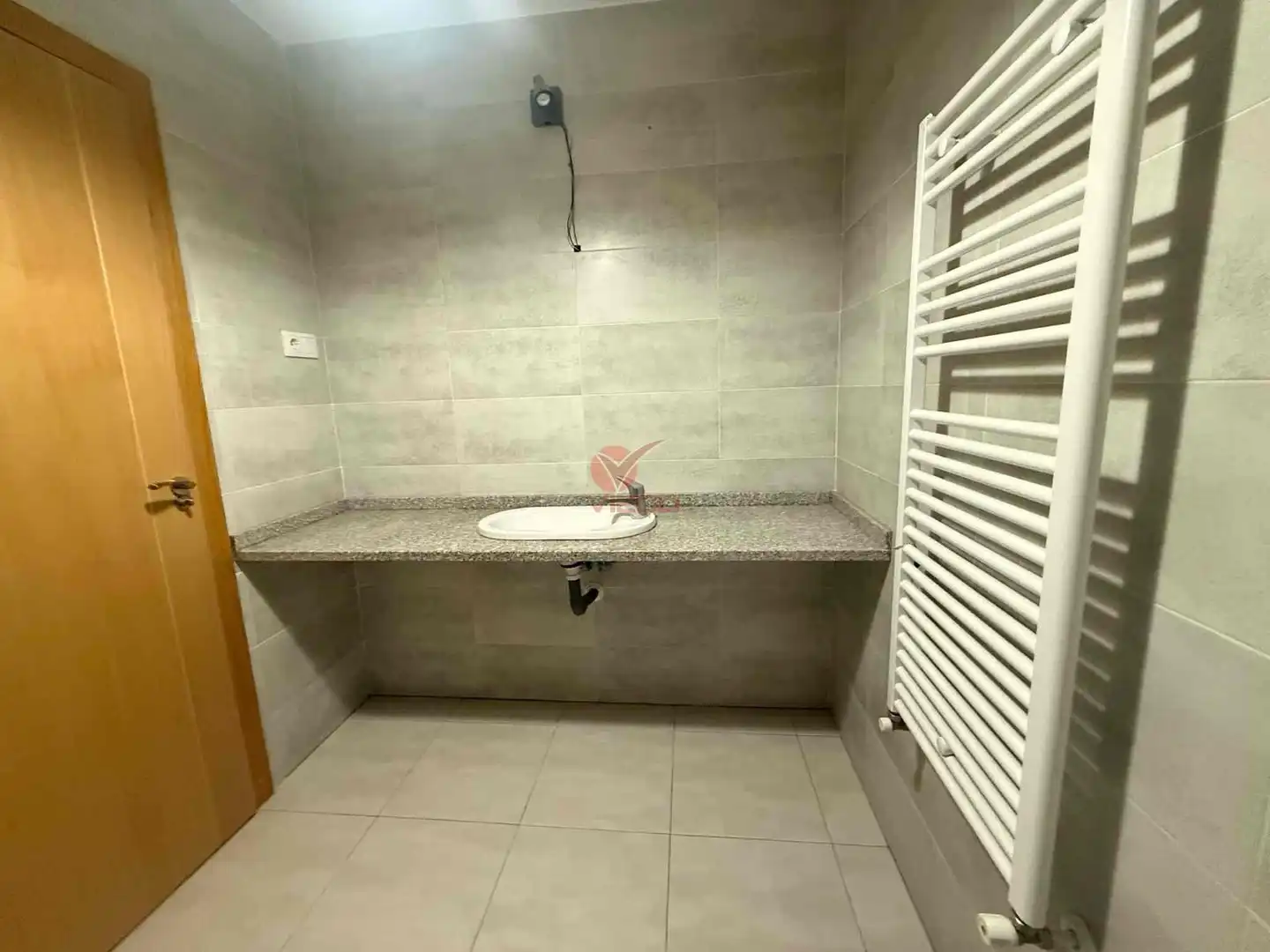 Bany de Pis en venda en Cuenca amb Calefacció, Terrassa i Traster