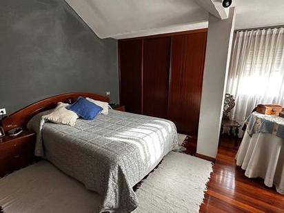 Bedroom of Attic for sale in Vigo   with Parquet flooring, Terrace and Storage room