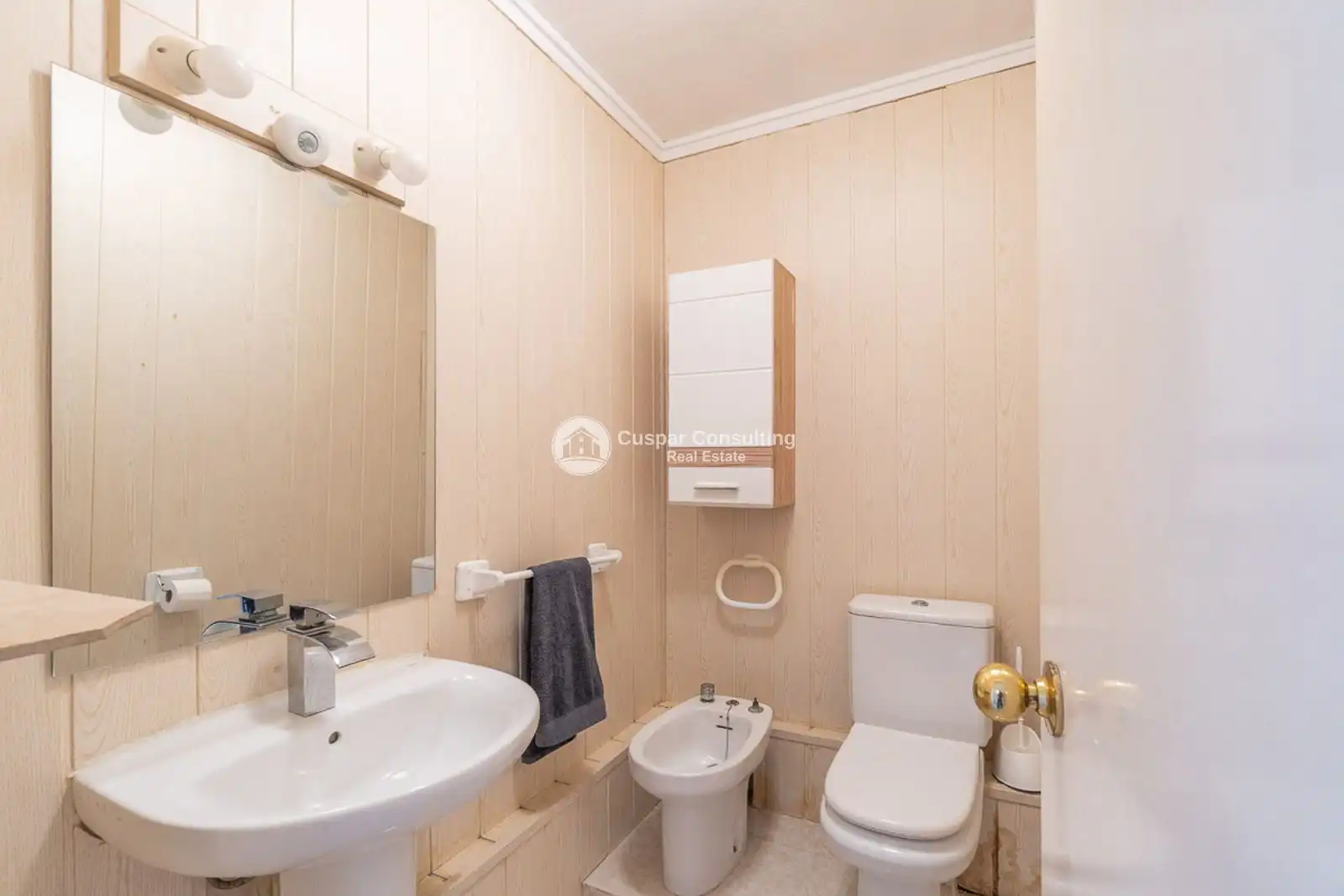 Bathroom of Apartments for sale in Torrevieja  with Terrace, Storage room and Swimming Pool