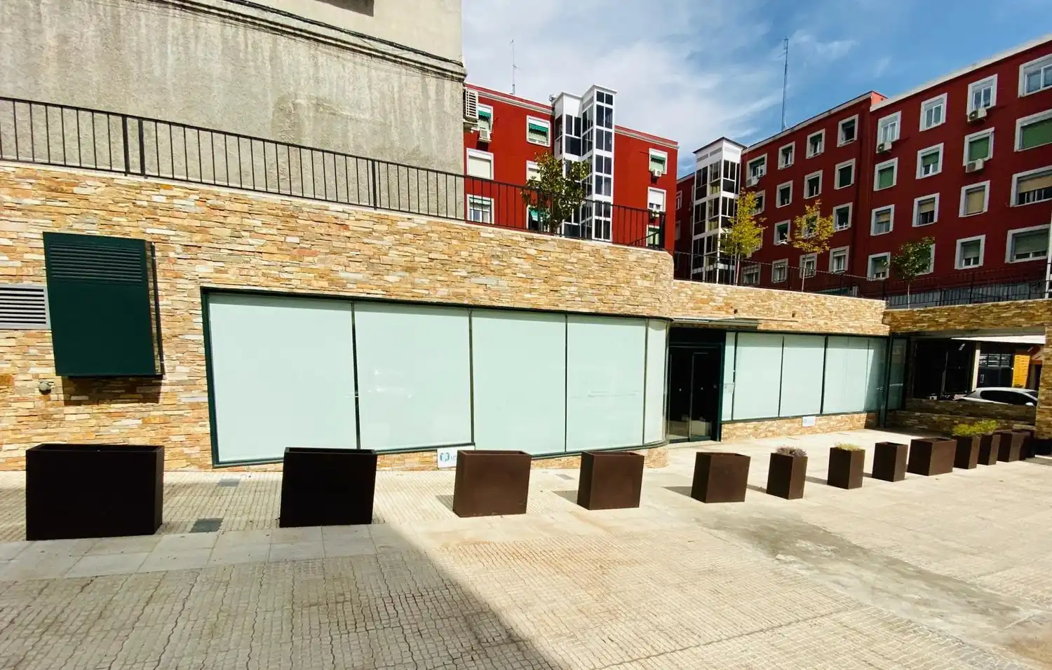 Vista exterior de Oficina en venda en Madrid amb Aire condicionat, Calefacció i Moblat