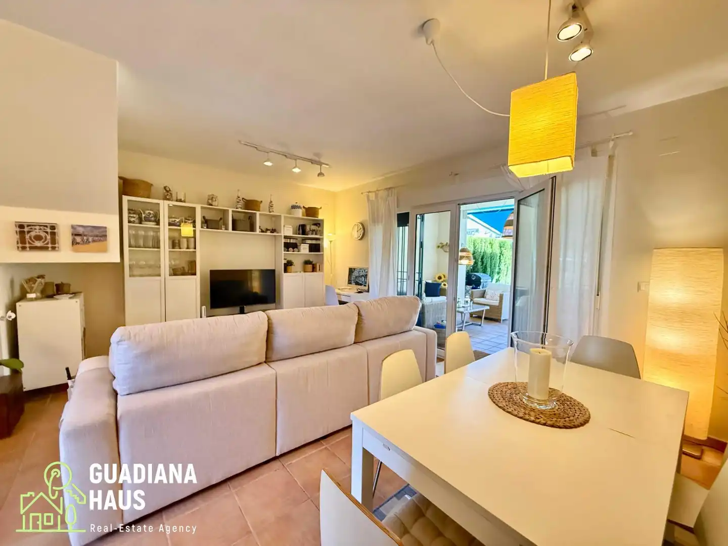 Reihenhaus mit Pool zum Verkauf in Avenida ROSALIA DE CASTRO 5, imagen 15