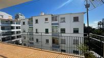 Vista exterior de Apartament en venda en Estepona amb Terrassa