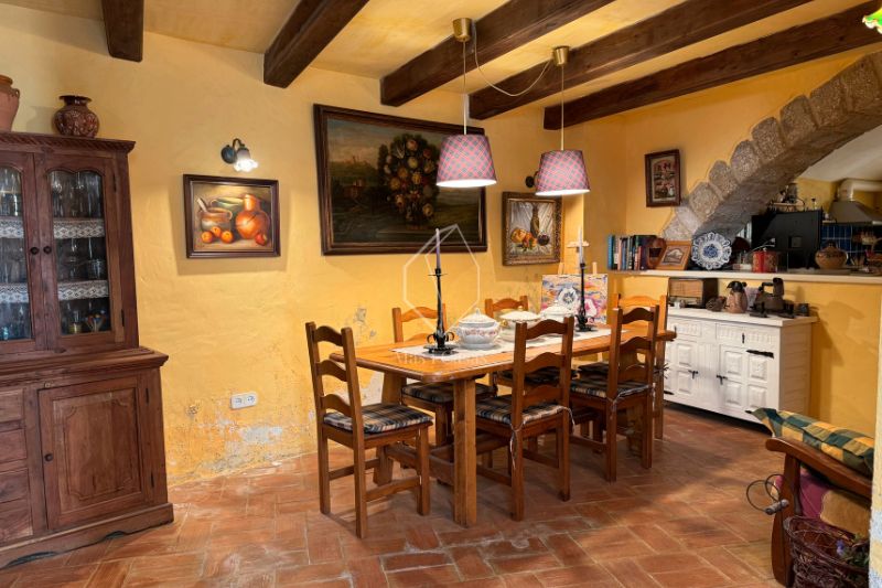 Menjador de Casa o xalet en venda en La Tallada d'Empordà amb Terrassa, Traster i Piscina comunitària