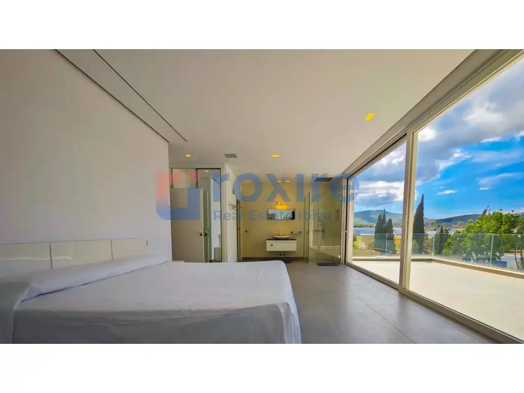 Dormitori de Casa o xalet en venda en Santa Eulària des Riu amb Aire condicionat, Jardí privat i Terrassa