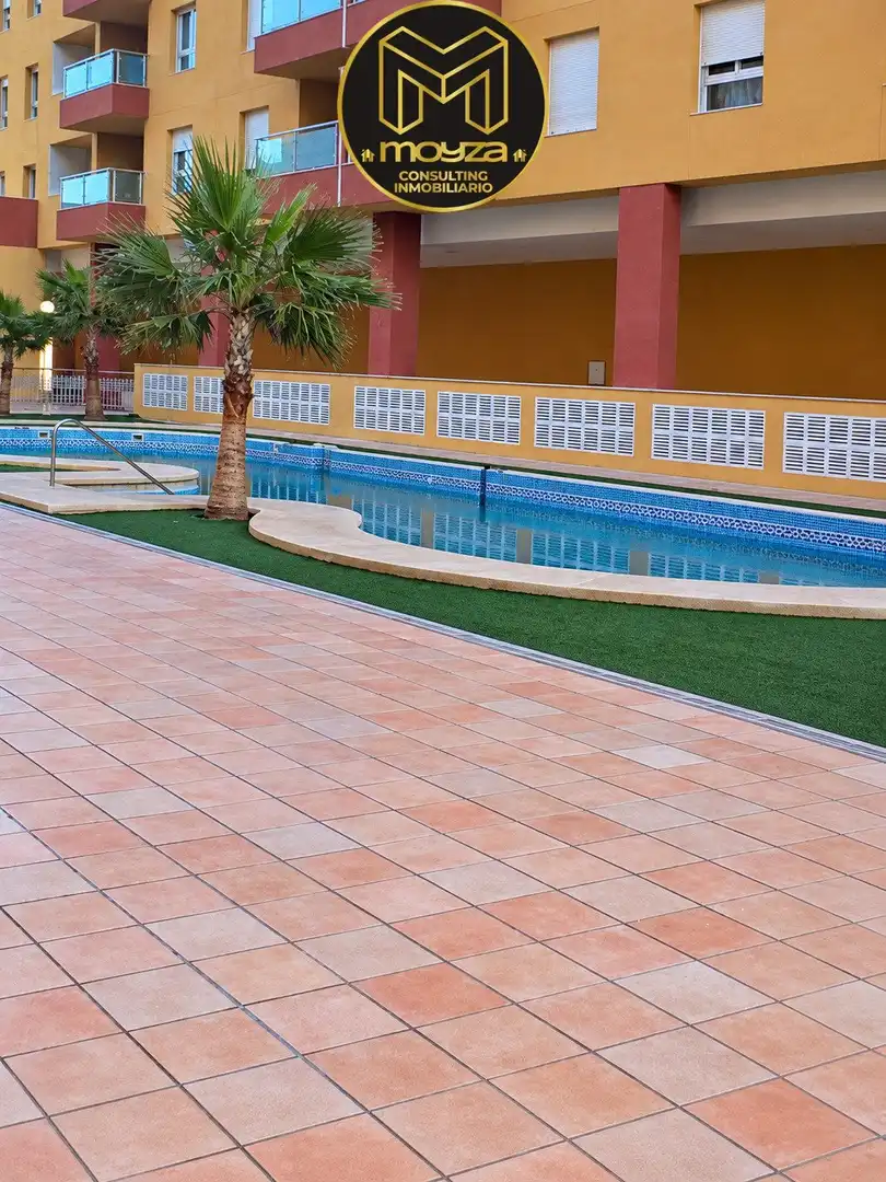 Swimming pool of Study for sale in Roquetas de Mar ciudad
