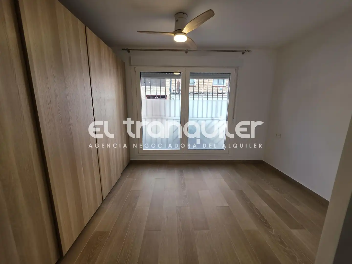 Schlafzimmer von Wohnung zur Miete in Madrid mit Klimaanlage
