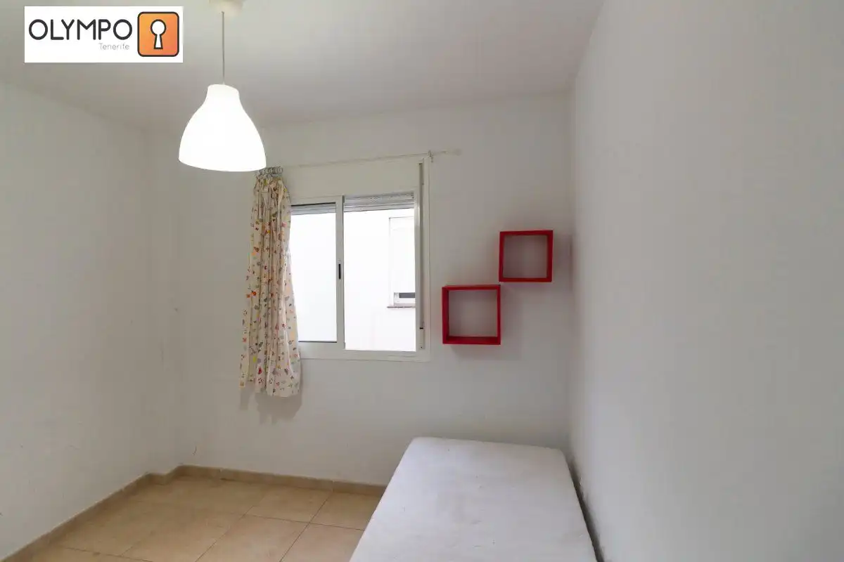 Bedroom of Flat for sale in Santa Cruz de Tenerife  with Furnished
