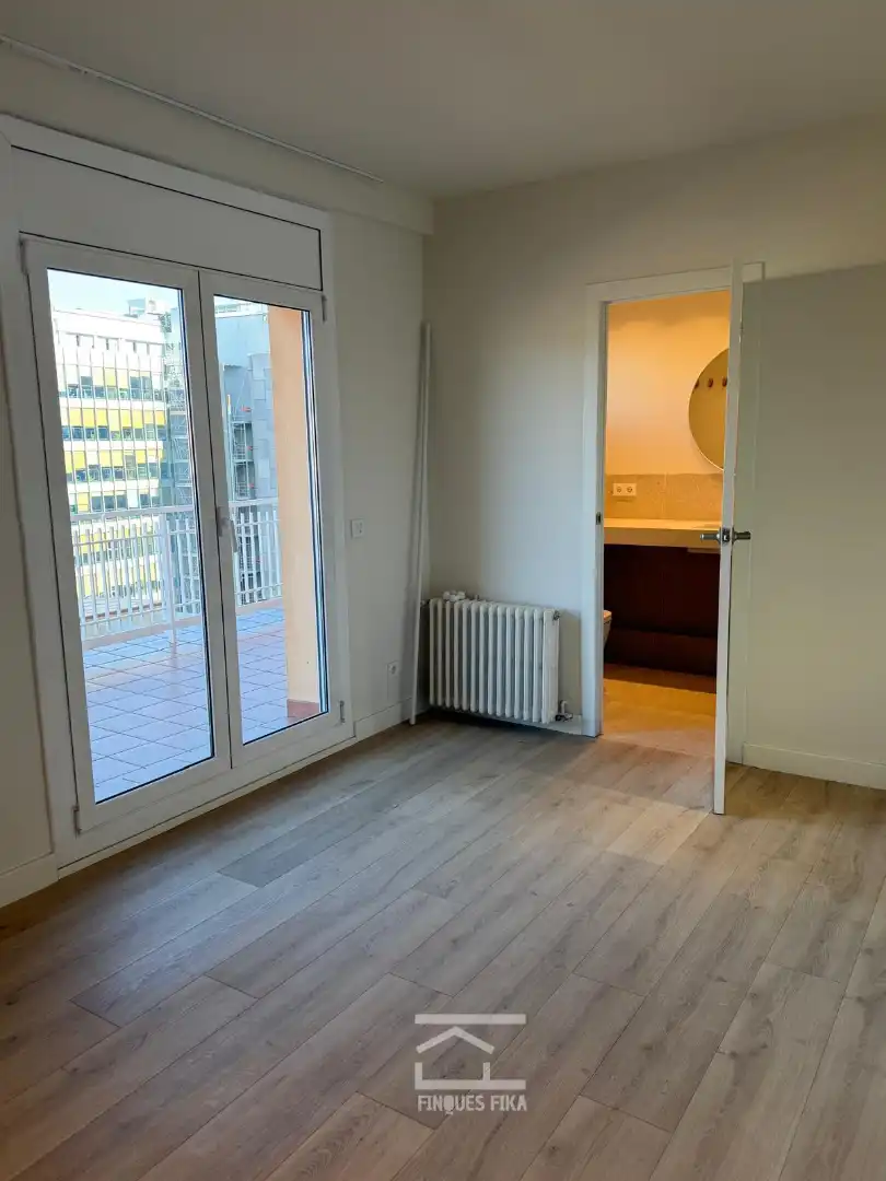 Habitación de Ático de alquiler en Barcelona con Aire acondicionado, Calefacción y Parquet