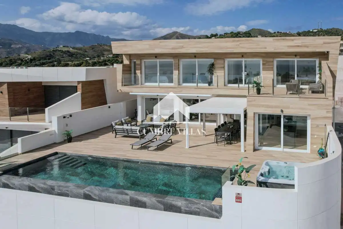 Vista exterior de Casa o chalet en venta en Almuñécar con Jardín privado, Terraza y Trastero