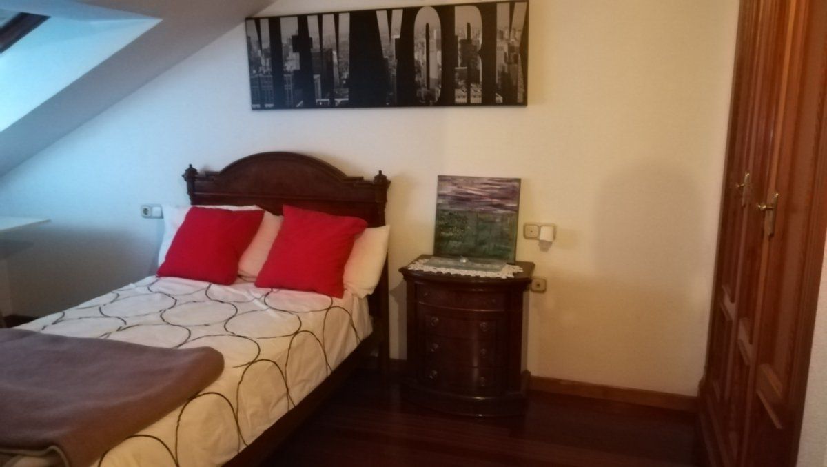 Habitación de Piso en venta en Santiago de Compostela  con Calefacción
